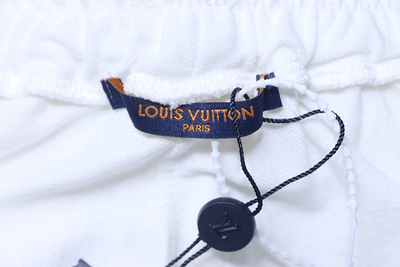 LOUIS VUITTON Checkerboard Embroidery Black Shorts