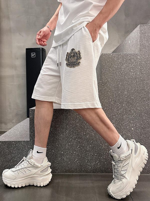 LOUIS VUITTON Checkerboard Embroidery Black Shorts