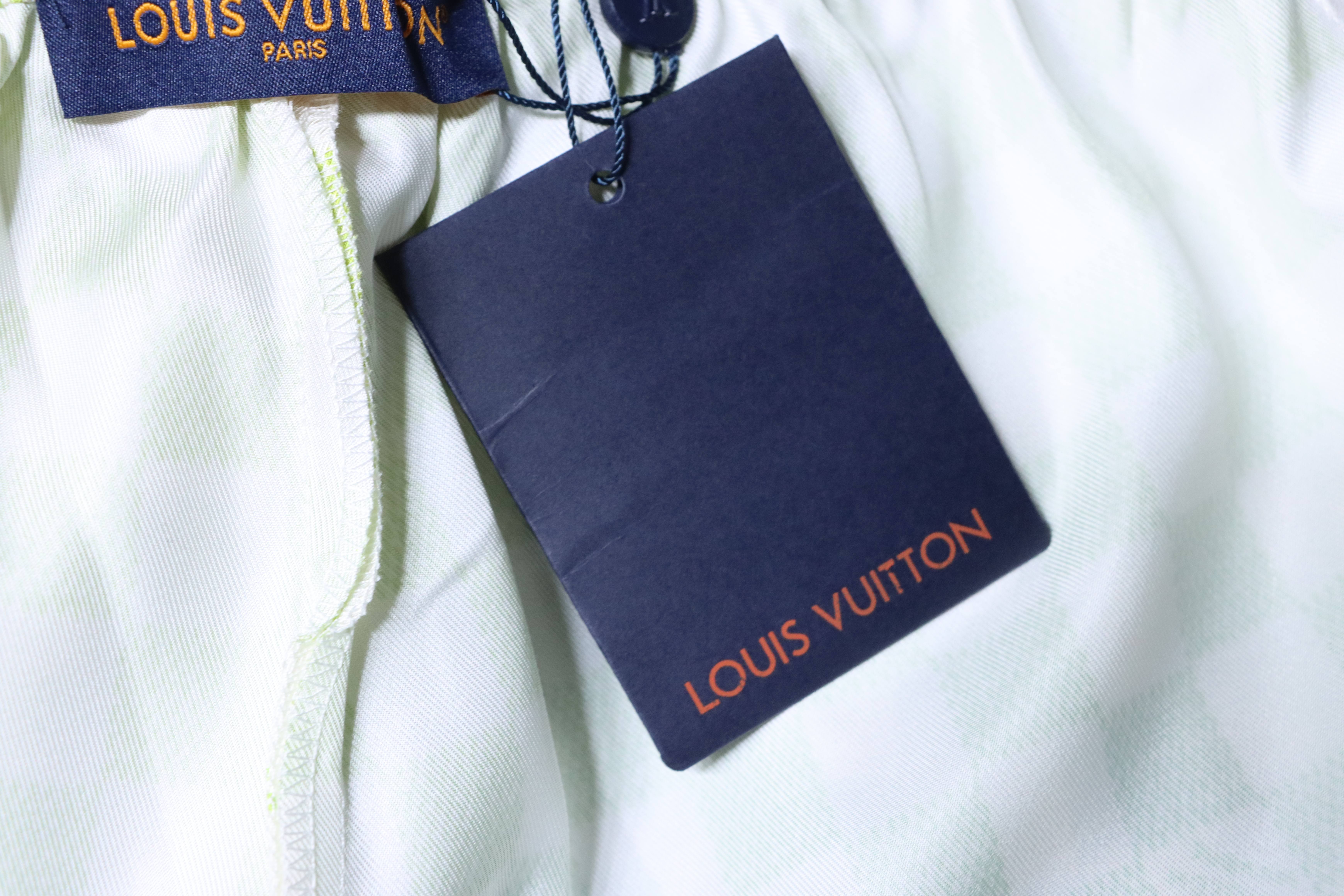 LOUIS VUITTON Checkerboard Gradient Shorts