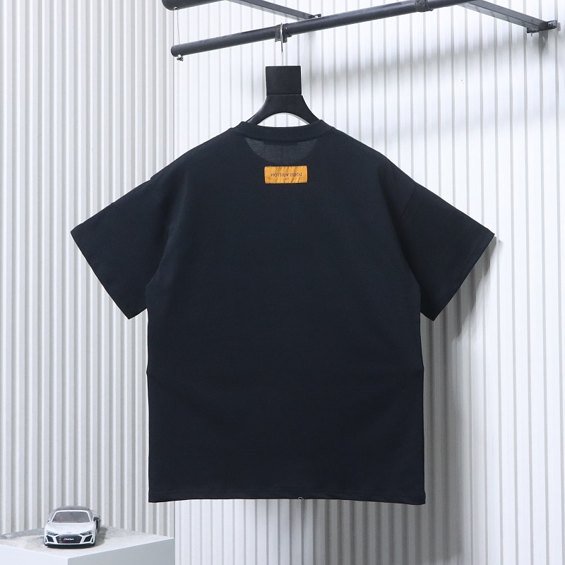 LOUIS VUITTON Chest Black White Short Sleeve T-Shirt