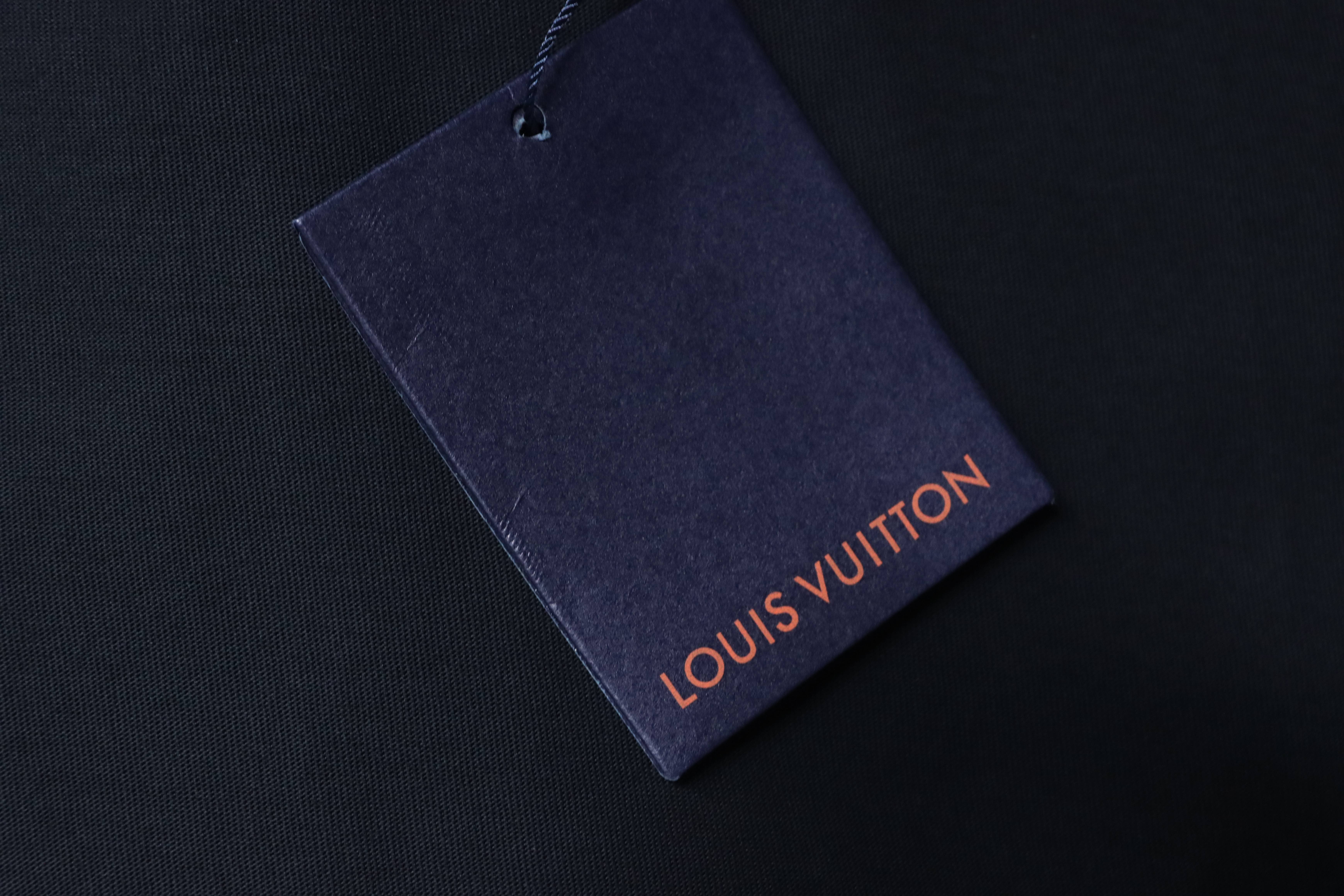 LOUIS VUITTON Chest Black White Short Sleeve T-Shirt