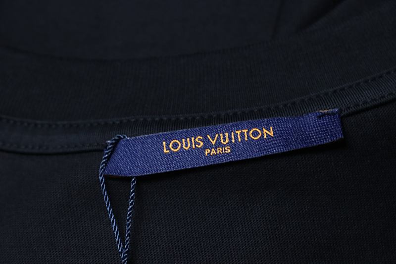 LOUIS VUITTON Clover Black White Short Sleeve T-Shirt Style 2