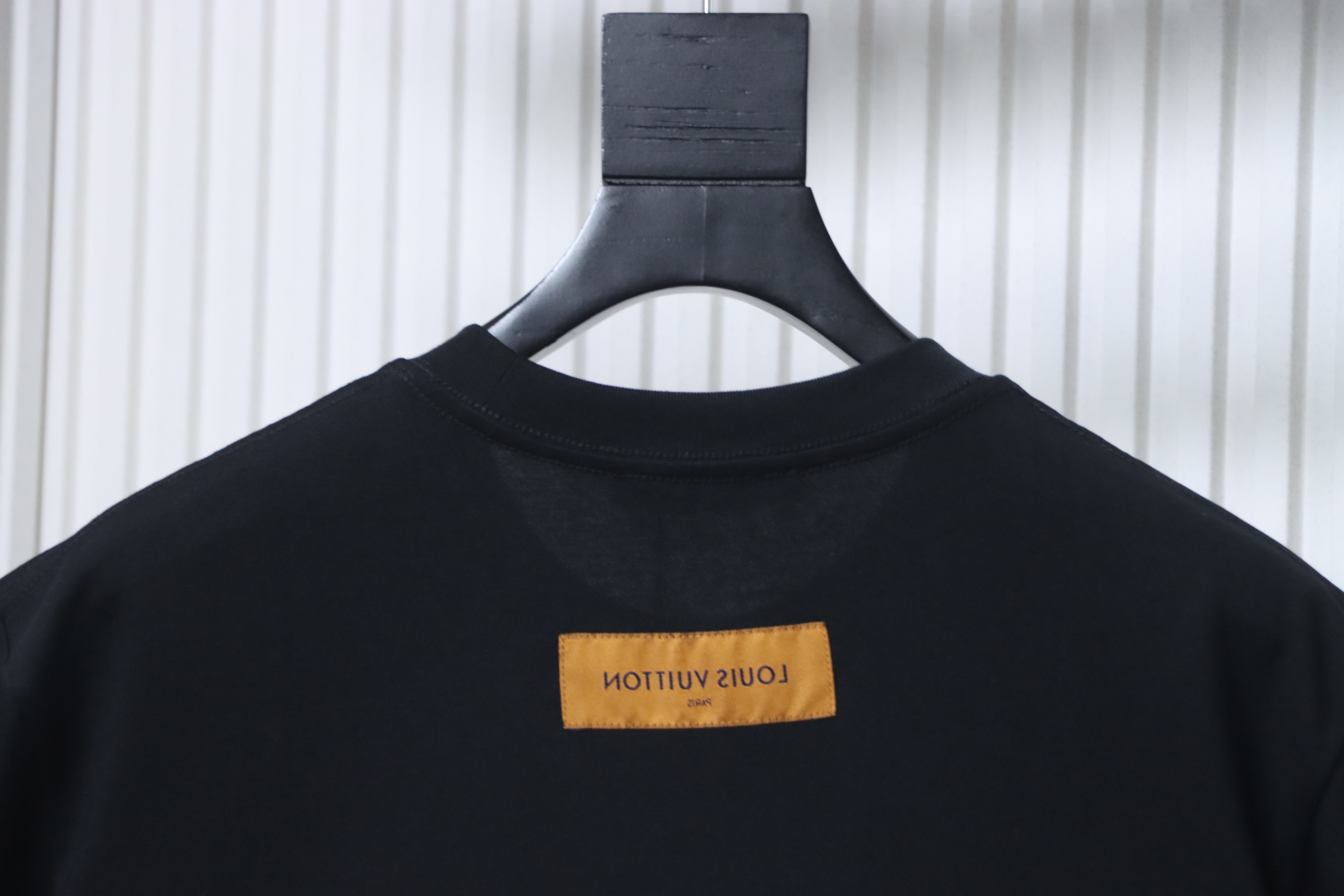 LOUIS VUITTON Clover Black White Short Sleeve T-Shirt Style 2