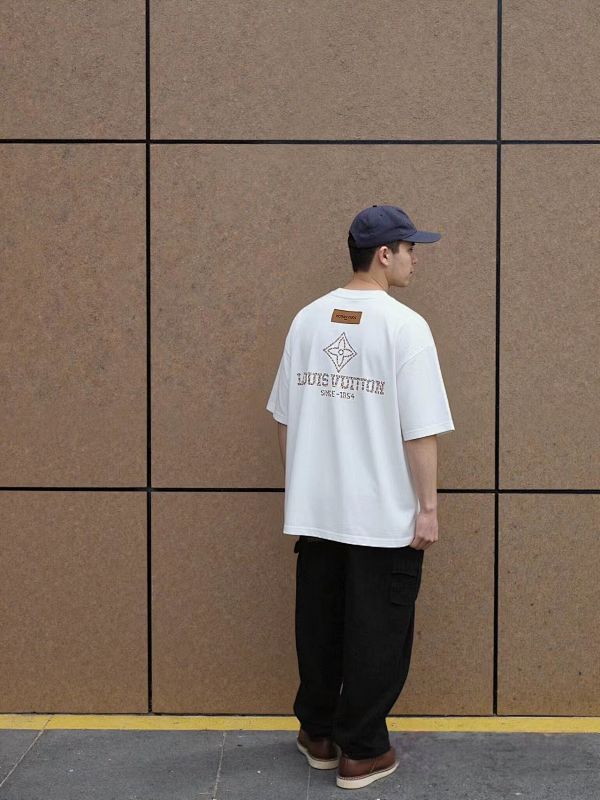 LOUIS VUITTON Clover Embroidery Short Sleeve T-Shirt Style 1