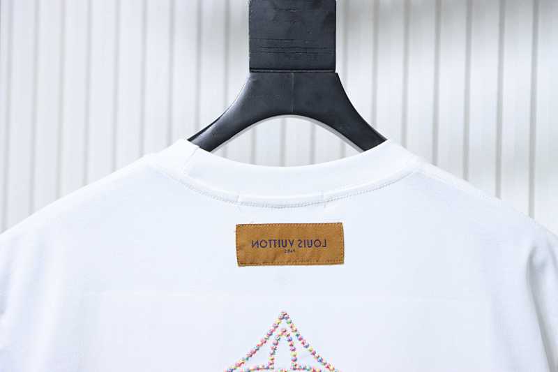 LOUIS VUITTON Clover Embroidery Short Sleeve T-Shirt Style 1