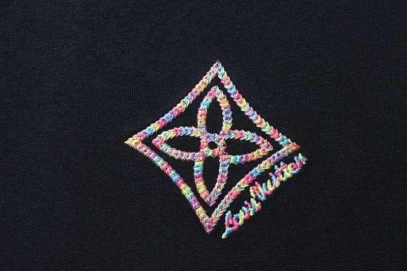 LOUIS VUITTON Clover Embroidery Short Sleeve T-Shirt Style 2