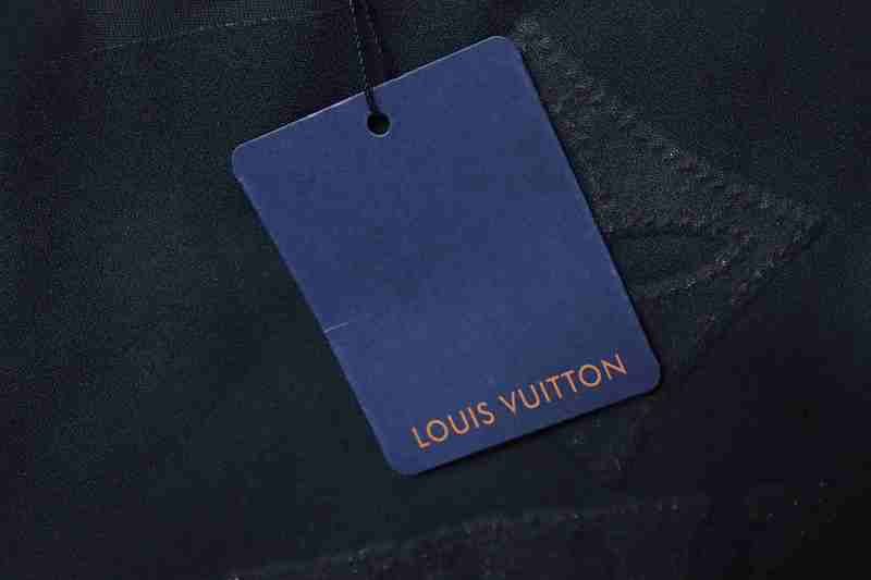 LOUIS VUITTON Clover Embroidery Short Sleeve T-Shirt Style 3