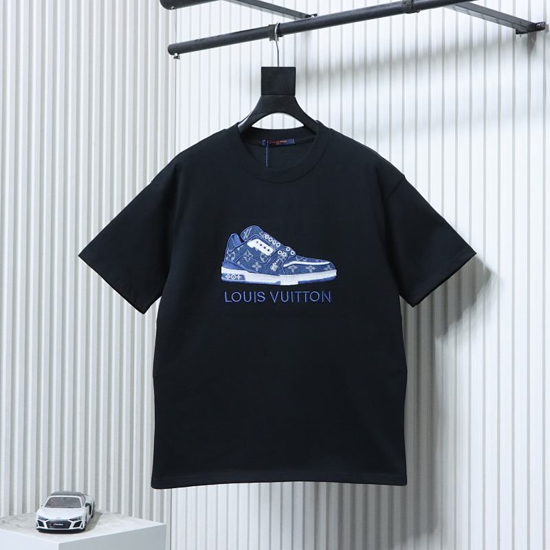 LOUIS VUITTON Clover Letter Embroidery Logo Short Sleeve T-Shirt Style 1