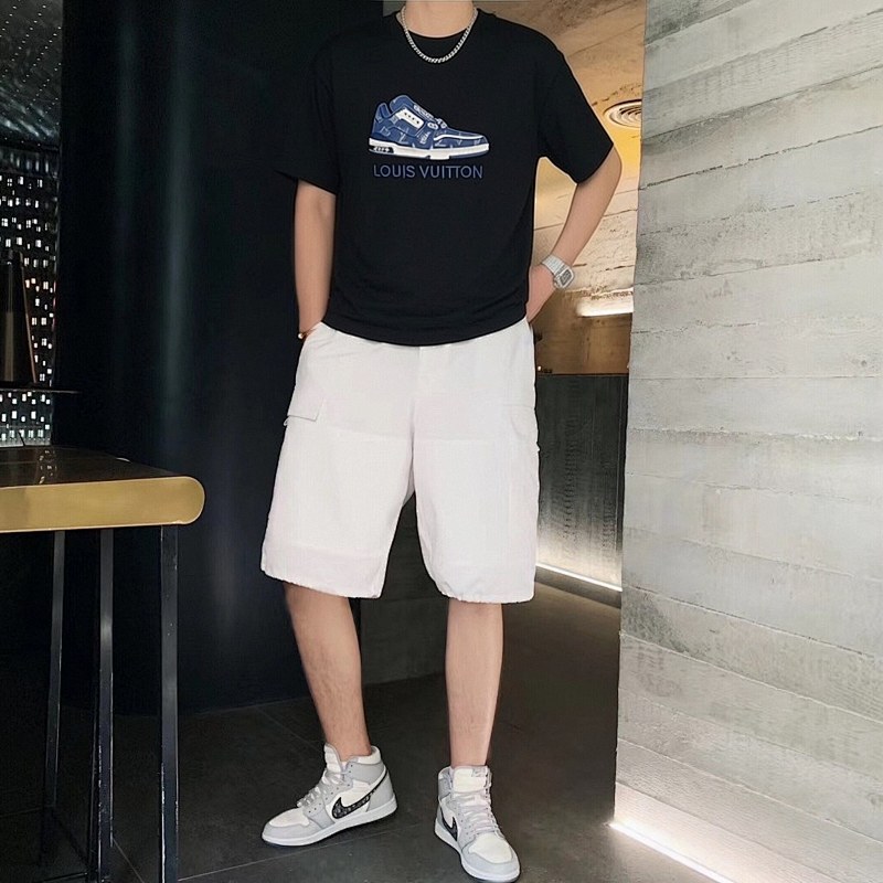 LOUIS VUITTON Clover Letter Embroidery Logo Short Sleeve T-Shirt Style 1