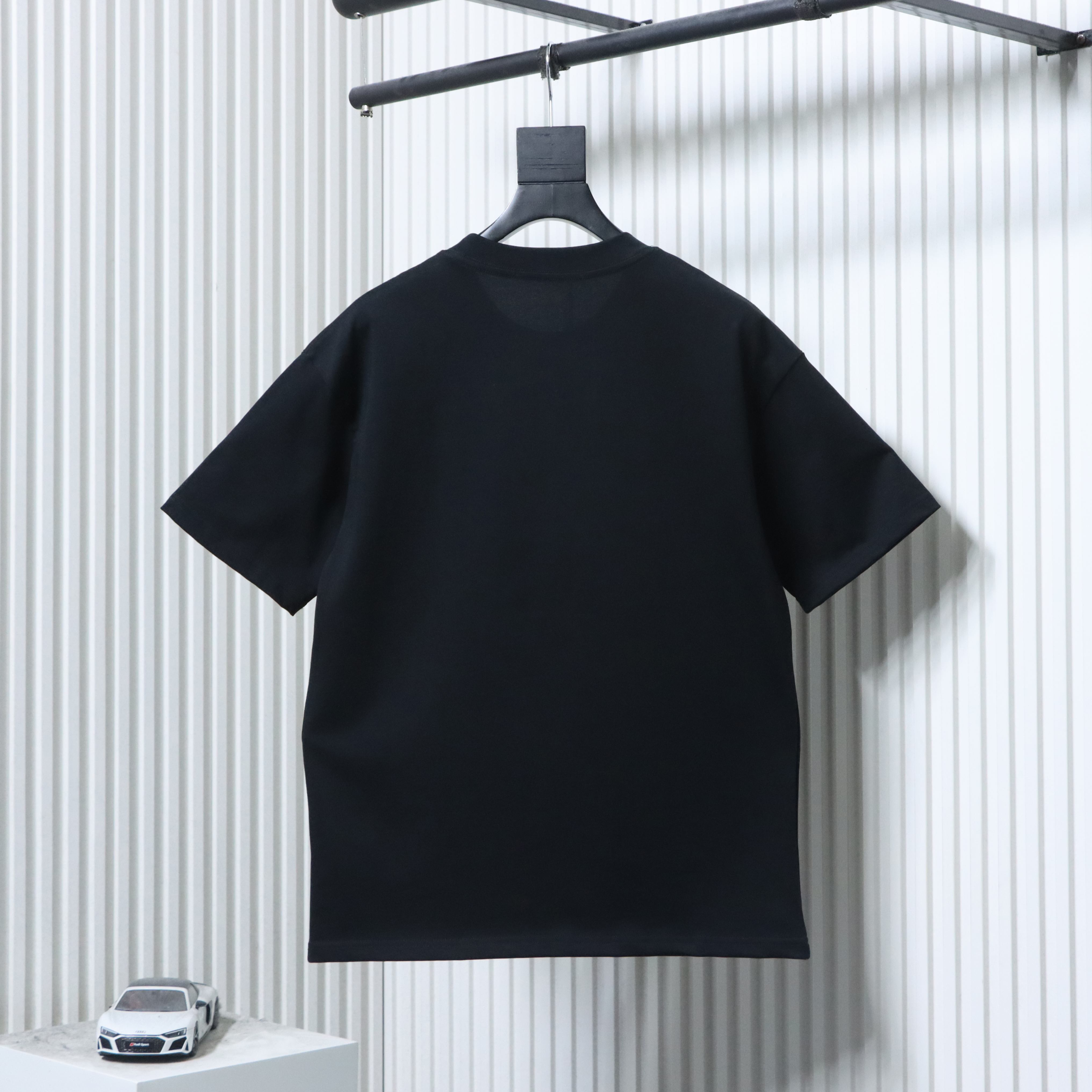 LOUIS VUITTON Clover Letter Embroidery Logo Short Sleeve T-Shirt Style 1