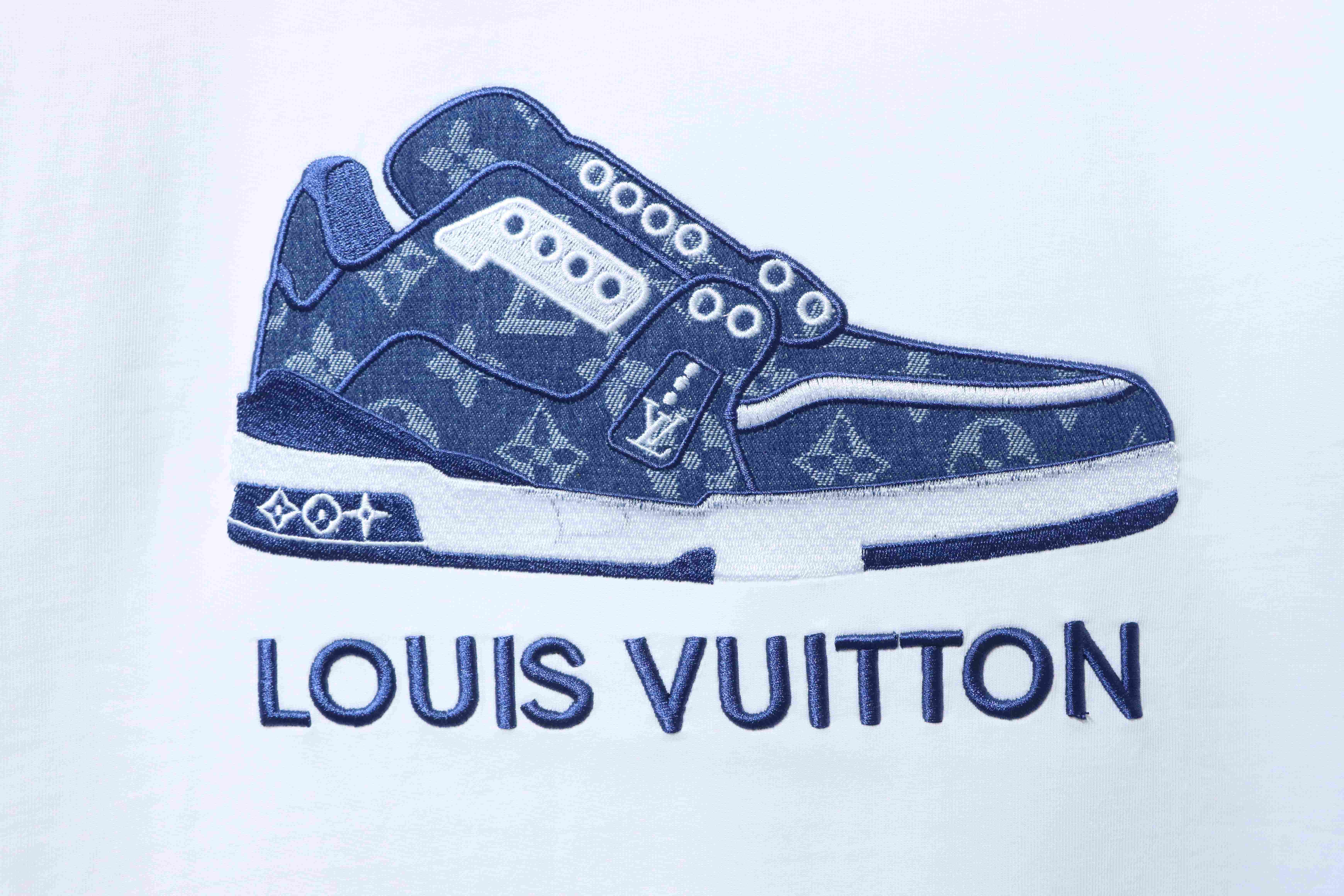 LOUIS VUITTON Clover Letter Embroidery Logo Short Sleeve T-Shirt Style 2