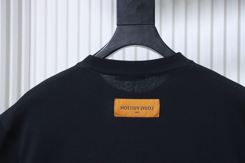 LOUIS VUITTON Clover Letter Graffiti Hand-Drawn Logo Black Short Sleeve T-Shirt