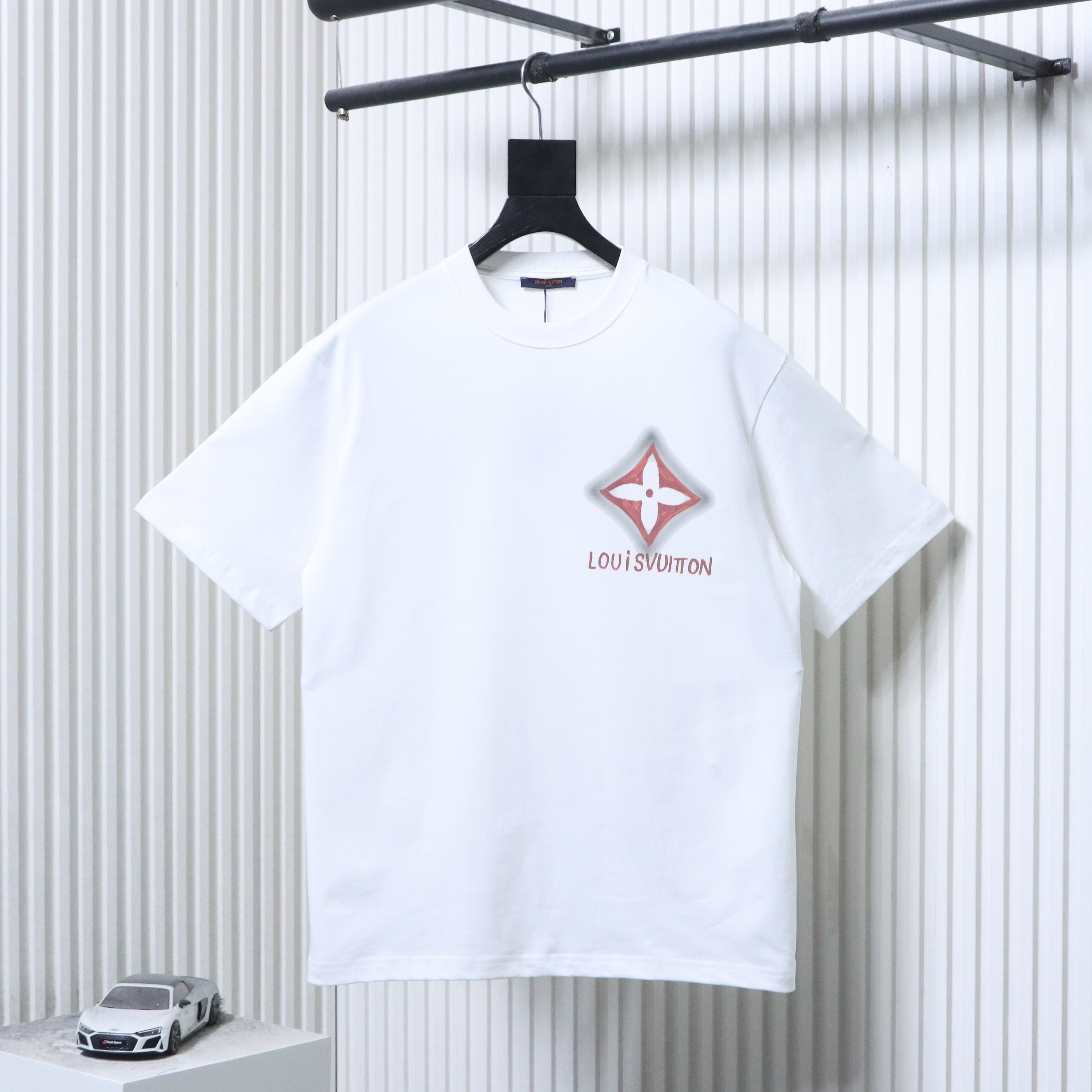 LOUIS VUITTON Clover Letter Graffiti Hand-Drawn Logo White Short Sleeve T-Shirt
