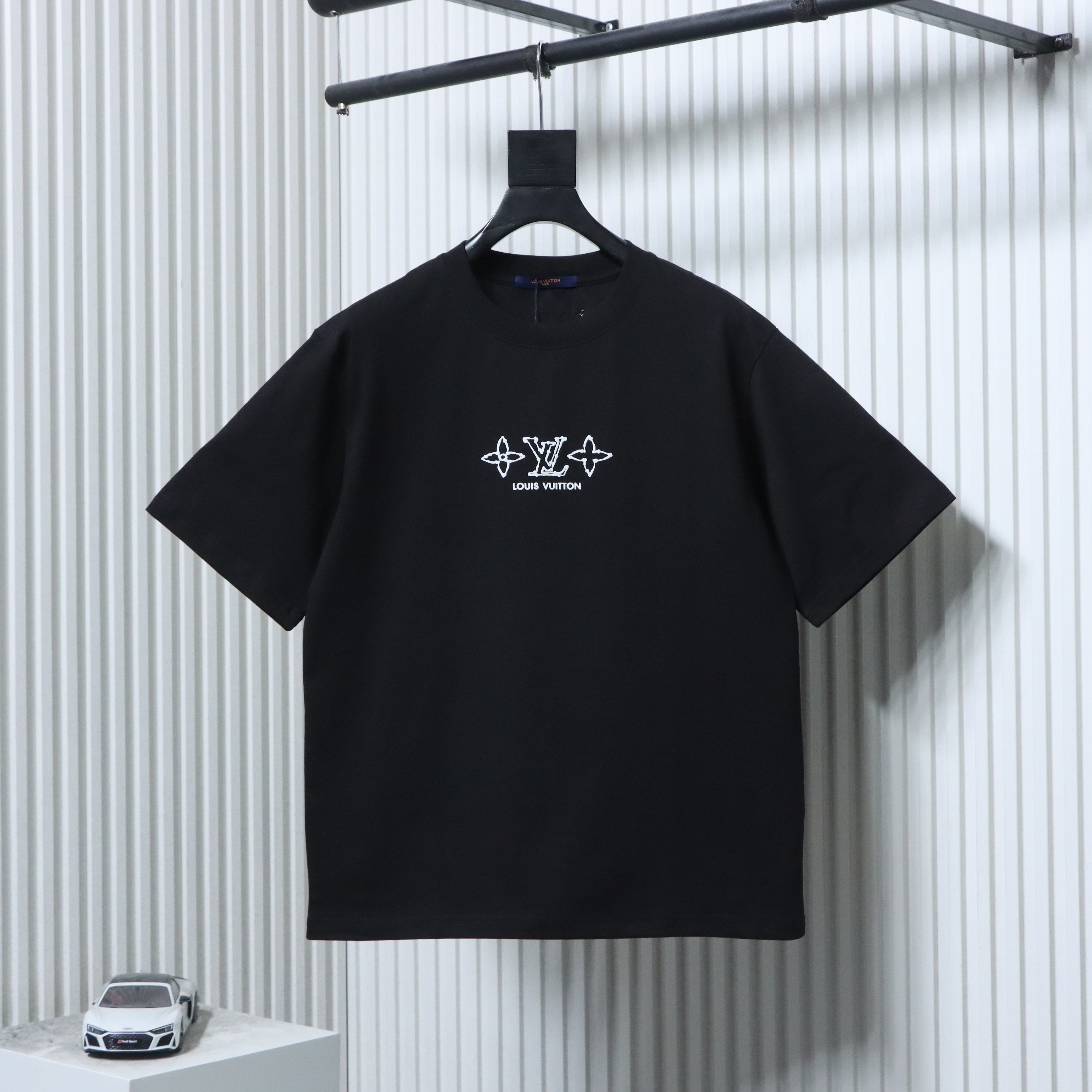LOUIS VUITTON Clover Print Back Logo Short Sleeve T-Shirt