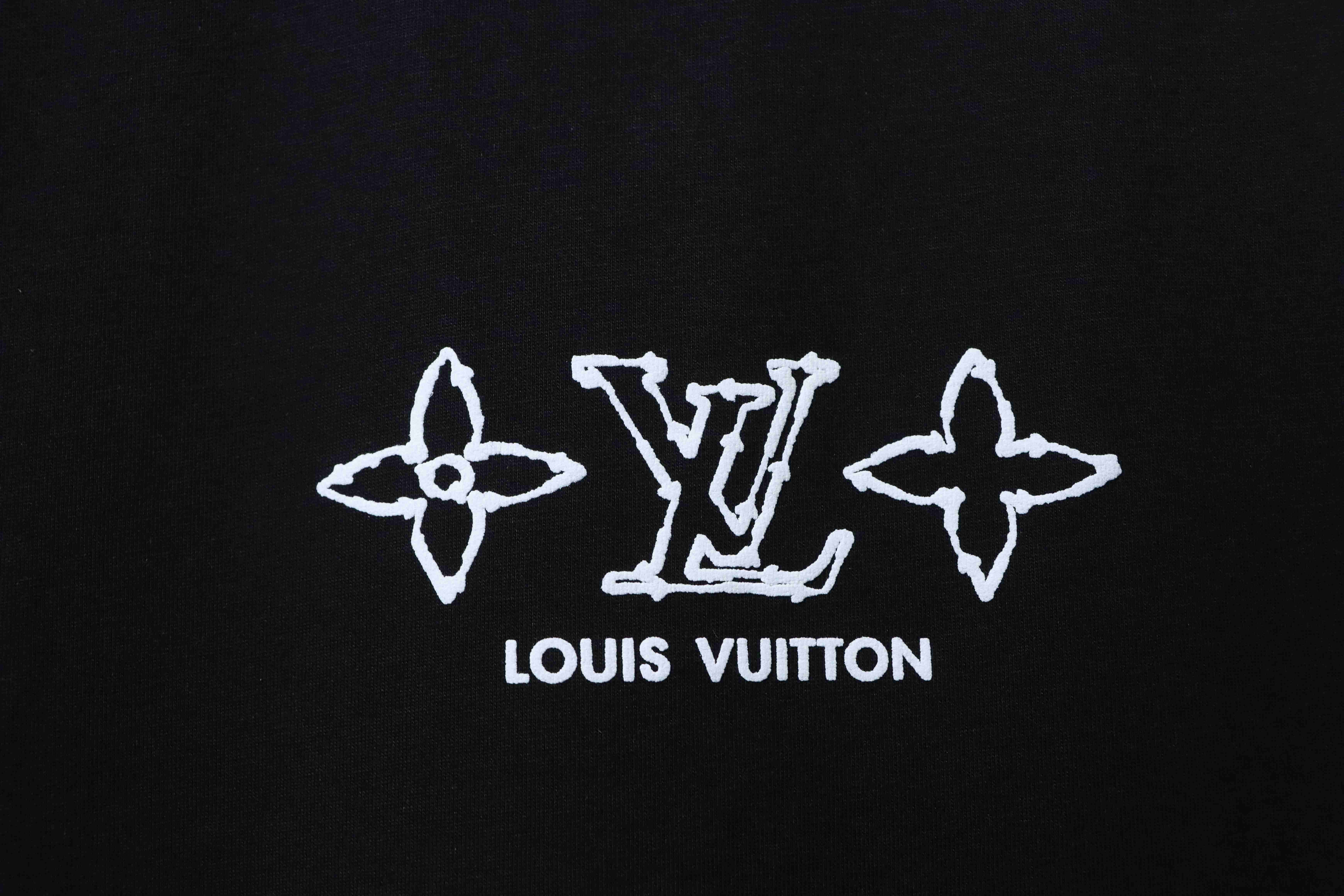 LOUIS VUITTON Clover Print Back Logo Short Sleeve T-Shirt