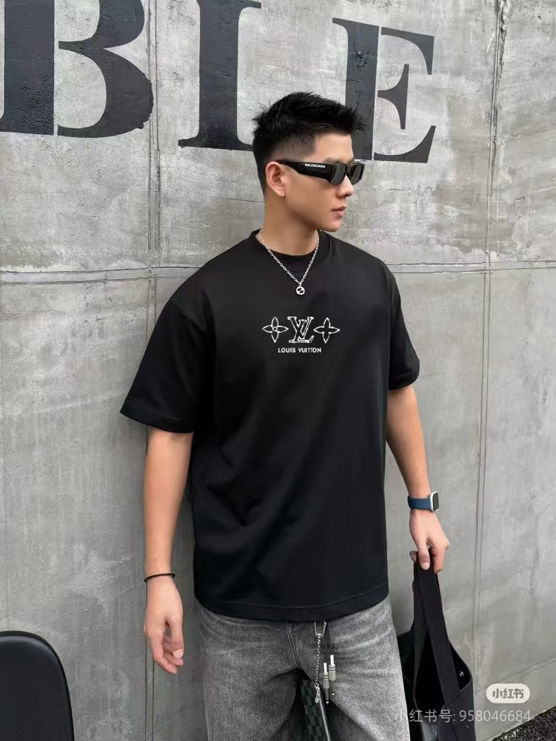 LOUIS VUITTON Clover Print Back Logo Short Sleeve T-Shirt