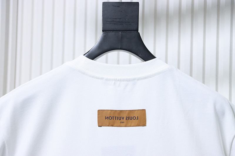LOUIS VUITTON Clover Short Sleeve T-Shirt Style 4