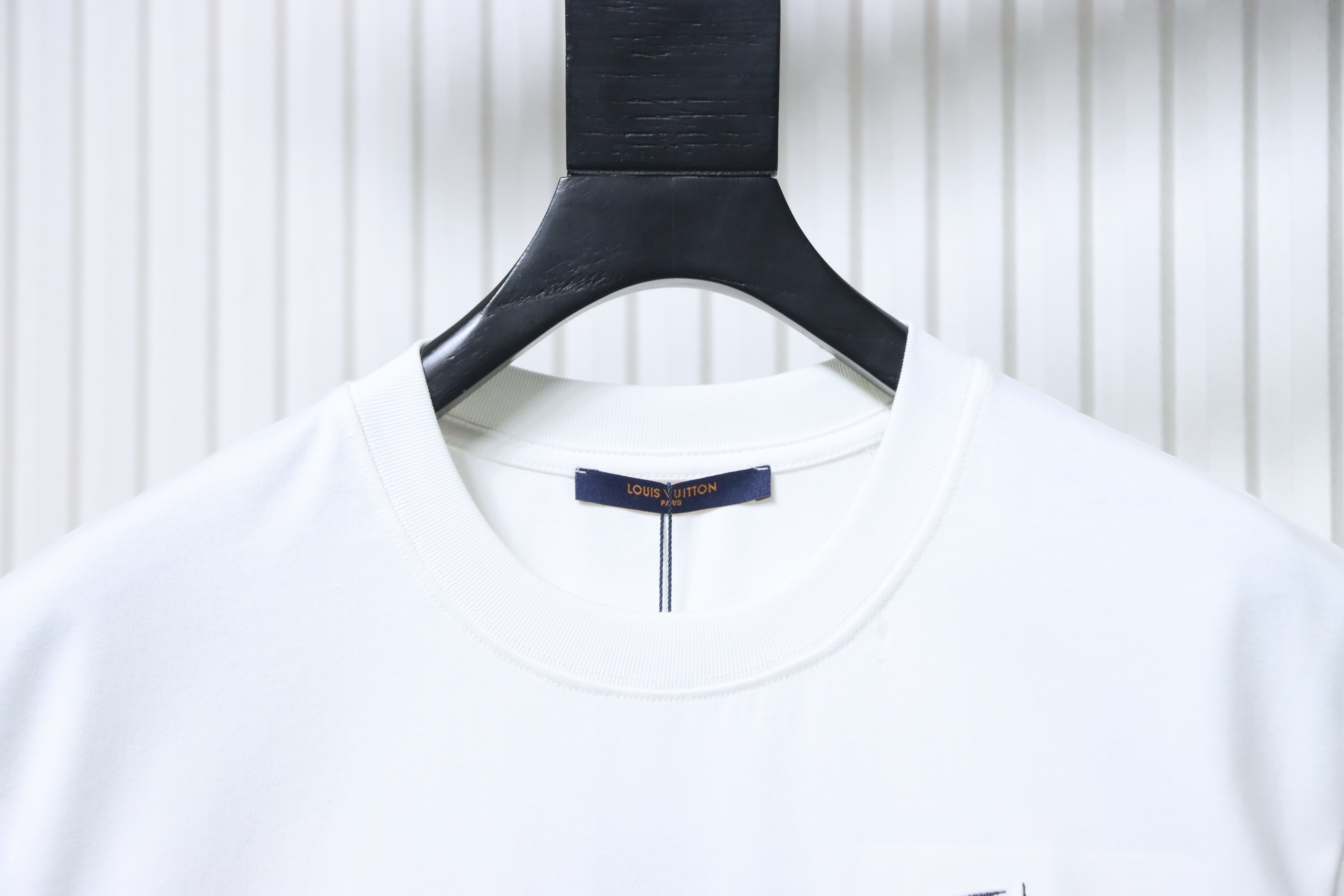 LOUIS VUITTON Clover Short Sleeve T-Shirt Style 4