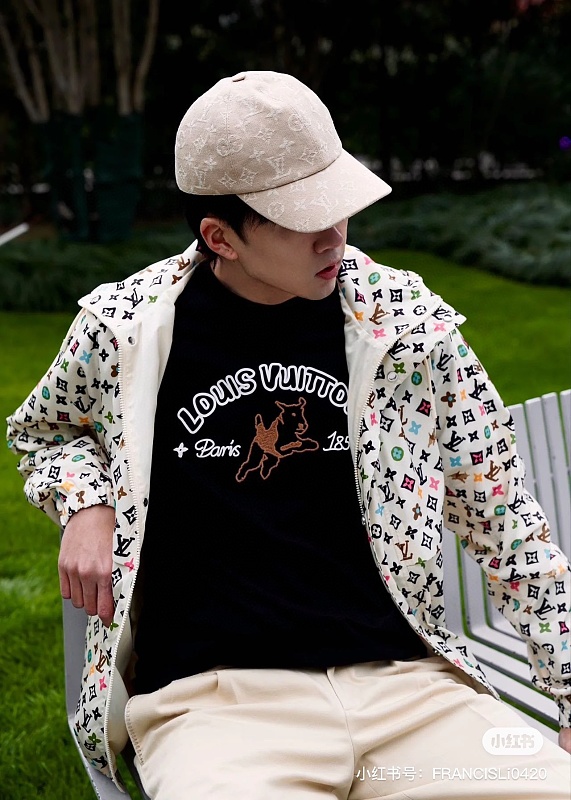 LOUIS VUITTON Collaboration Embroidery Short Sleeve T-Shirt