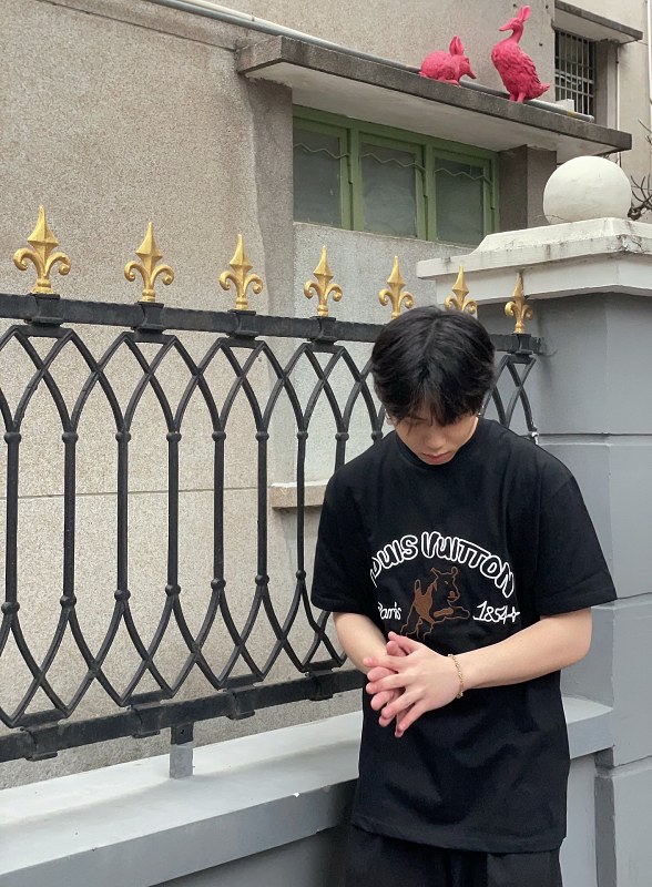 LOUIS VUITTON Collaboration Embroidery Short Sleeve T-Shirt