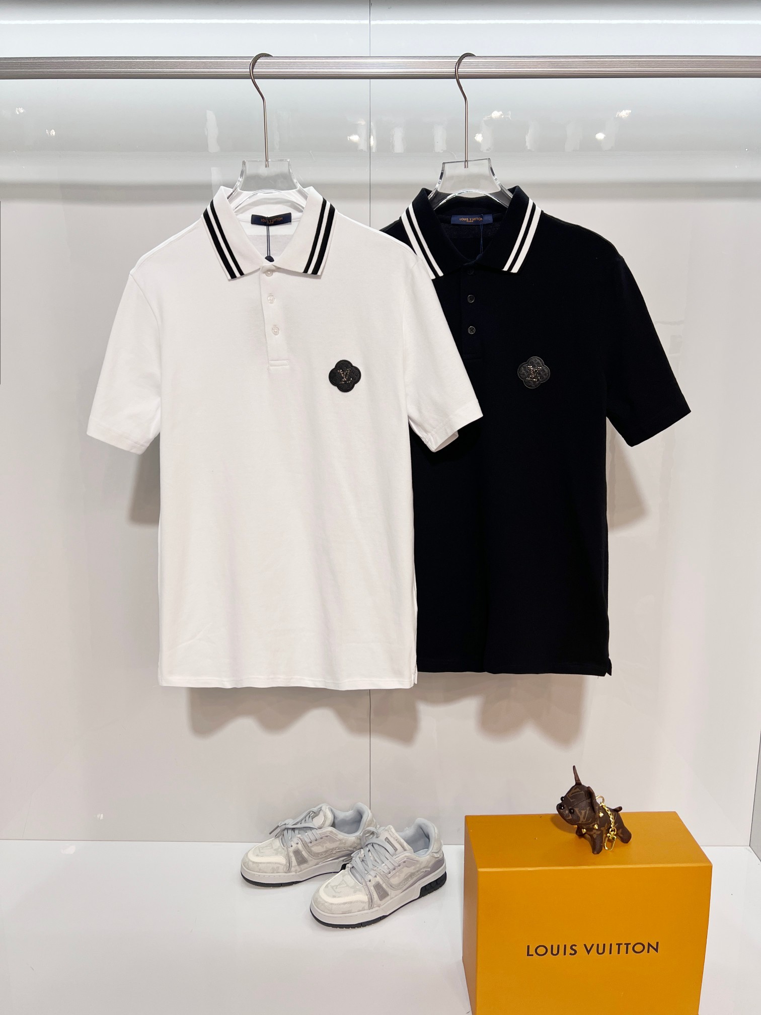 LOUIS VUITTON Collar Short Sleeve Polo Shirt Style 2