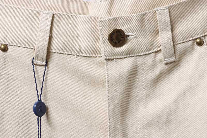 LOUIS VUITTON Embossed Monogram Denim Shorts Style 1