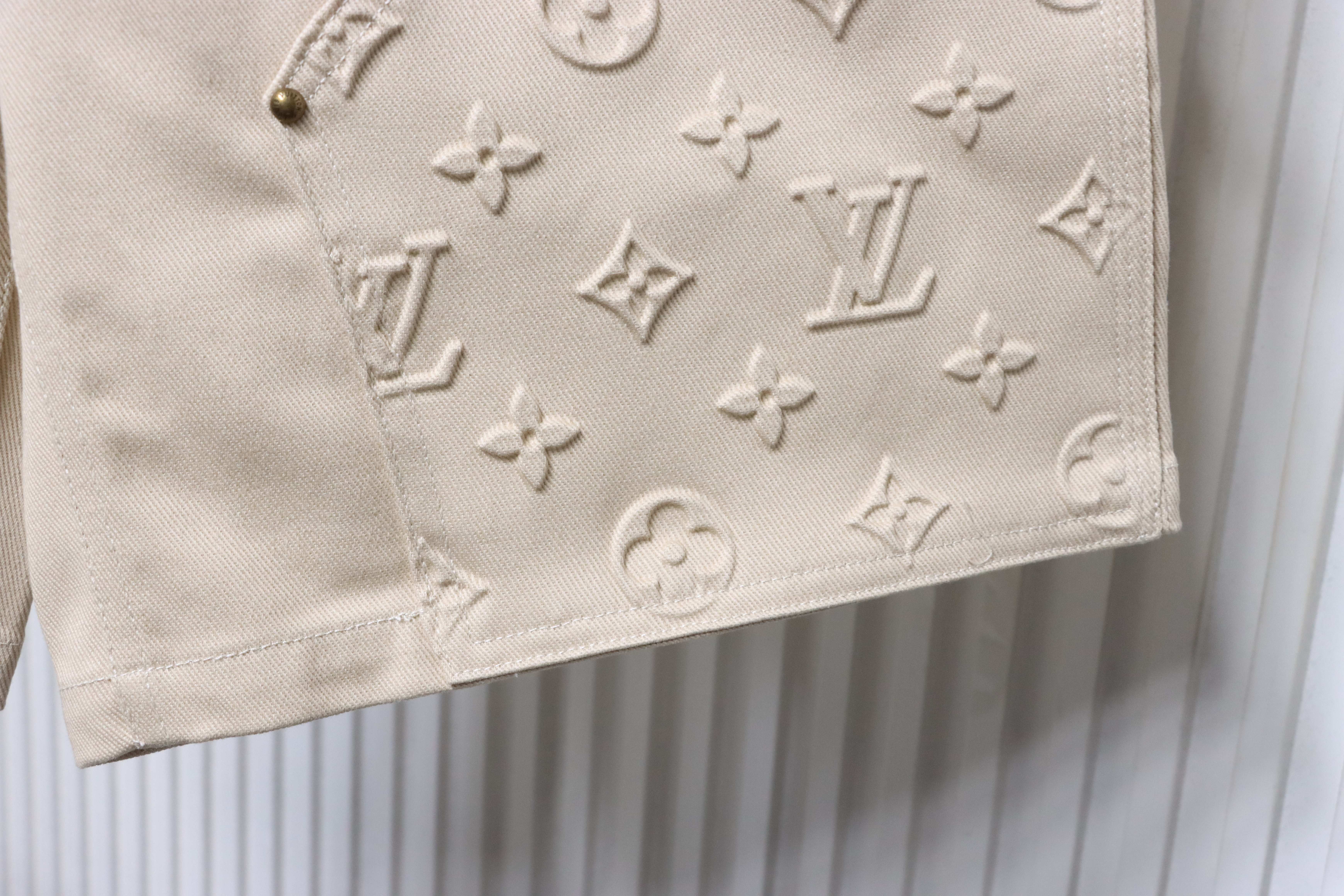 LOUIS VUITTON Embossed Monogram Denim Shorts Style 1