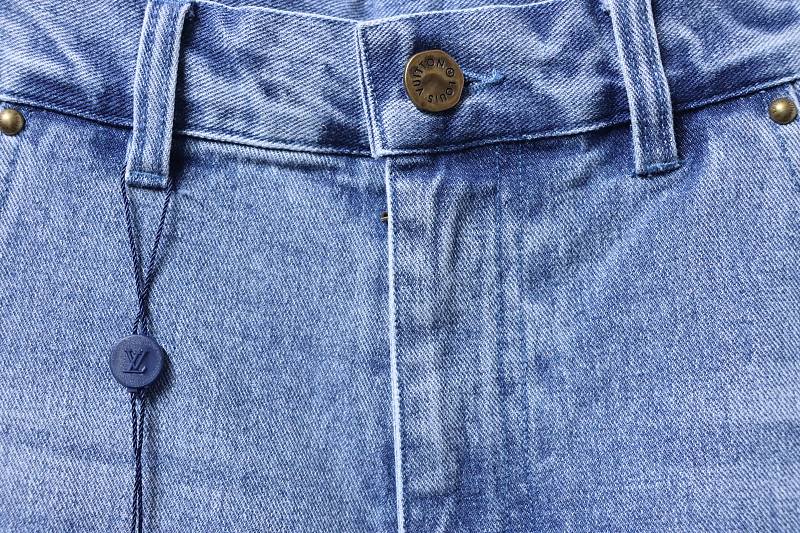 LOUIS VUITTON Embossed Monogram Denim Shorts Style 2