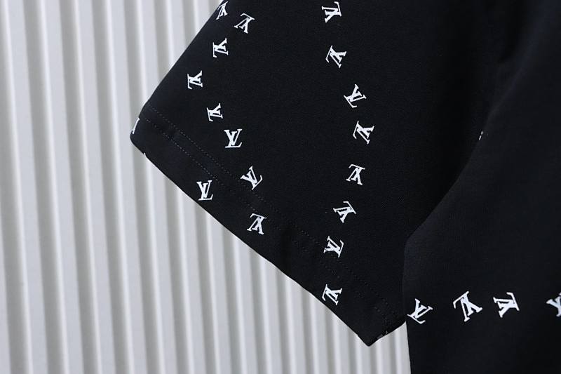 LOUIS VUITTON Embroidery Logo Black White Short Sleeve T-Shirt