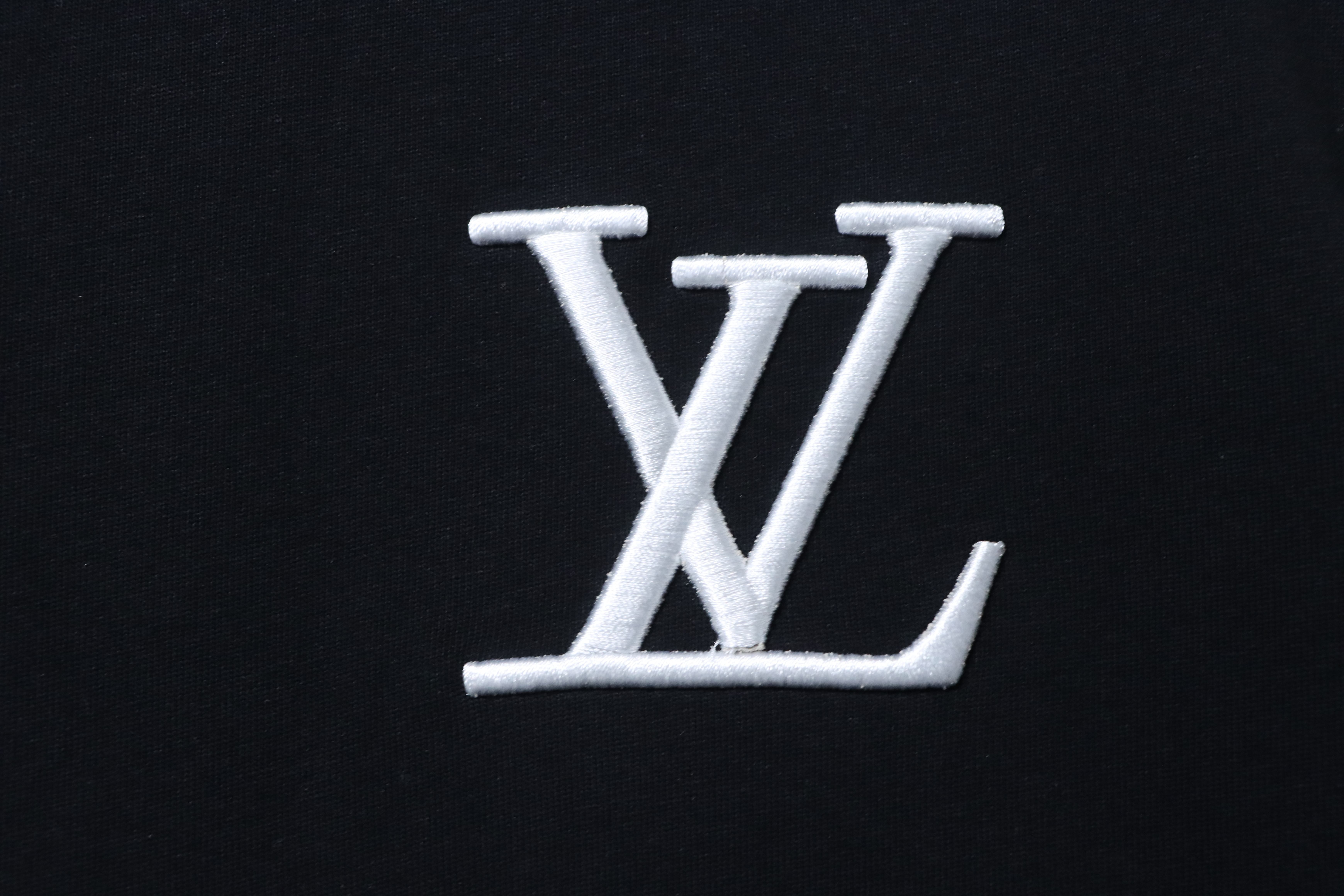 LOUIS VUITTON Embroidery Logo Black White Short Sleeve T-Shirt