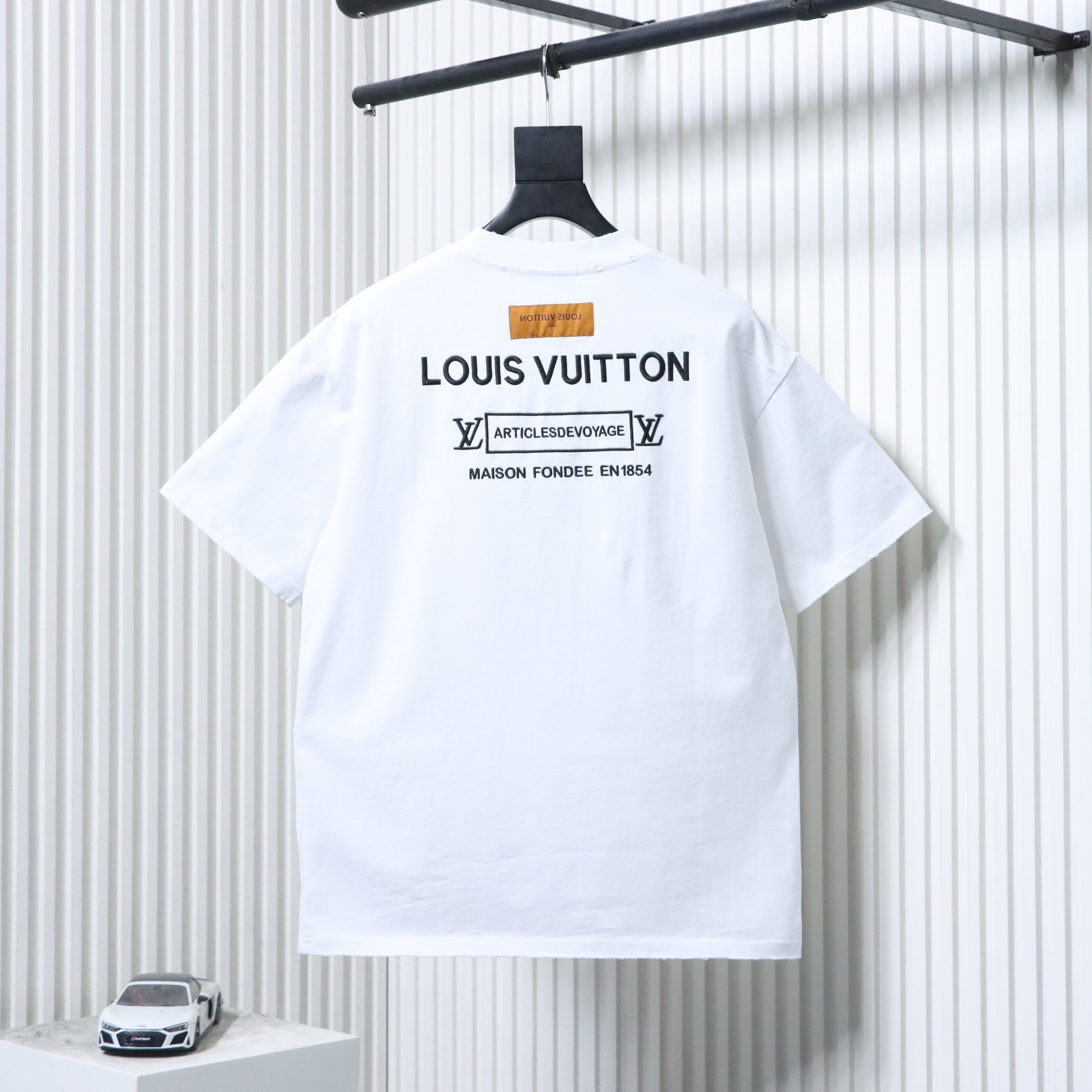 LOUIS VUITTON Embroidery Logo Short Sleeve T-Shirt Style 1