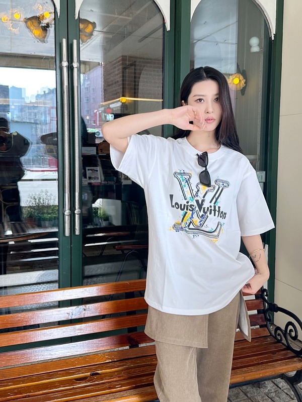 LOUIS VUITTON Graffiti Print Logo Black White Short Sleeve T-Shirt