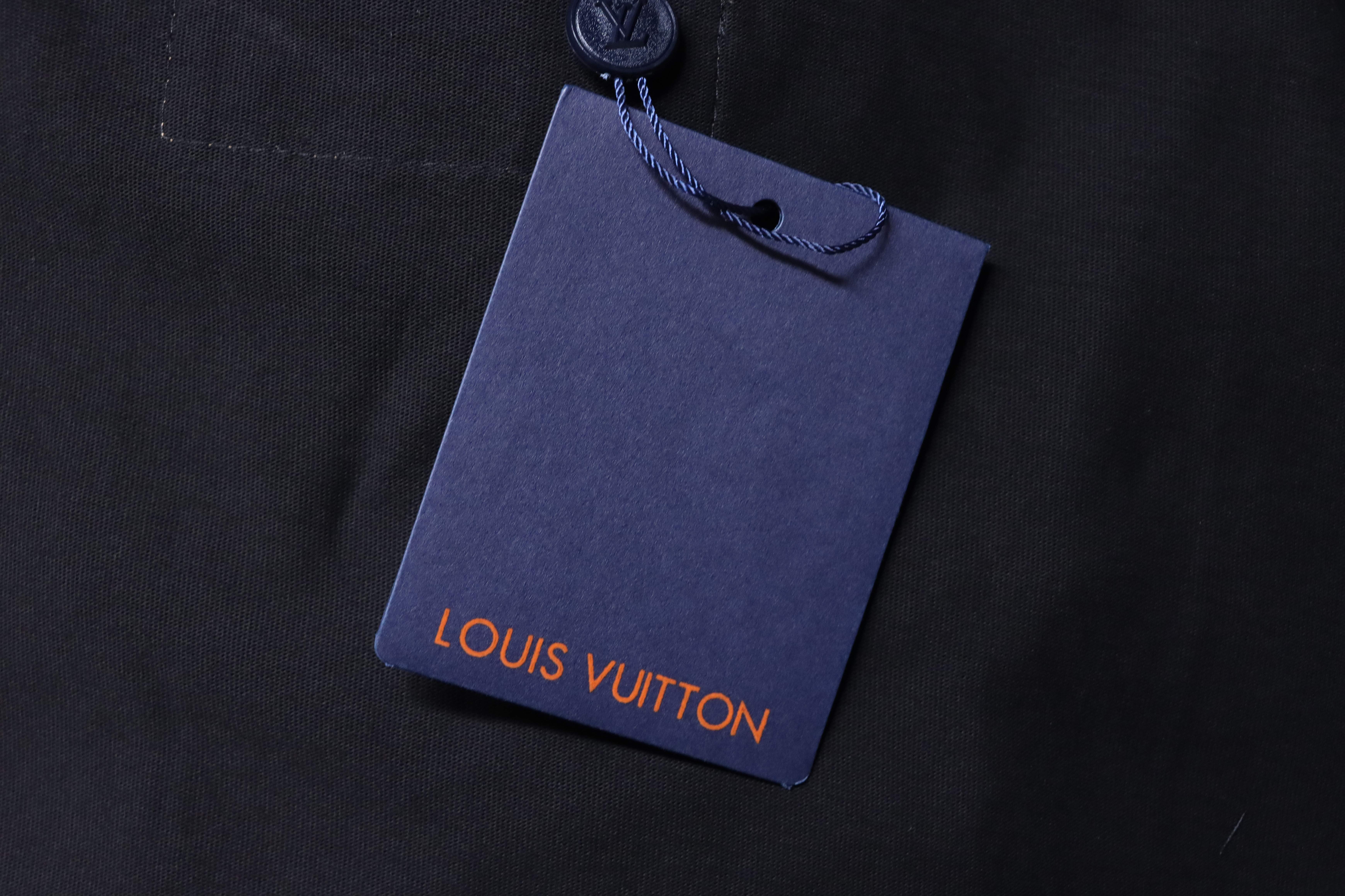 LOUIS VUITTON Graffiti Supreme Collaboration Print Logo Black Short Sleeve T-Shirt