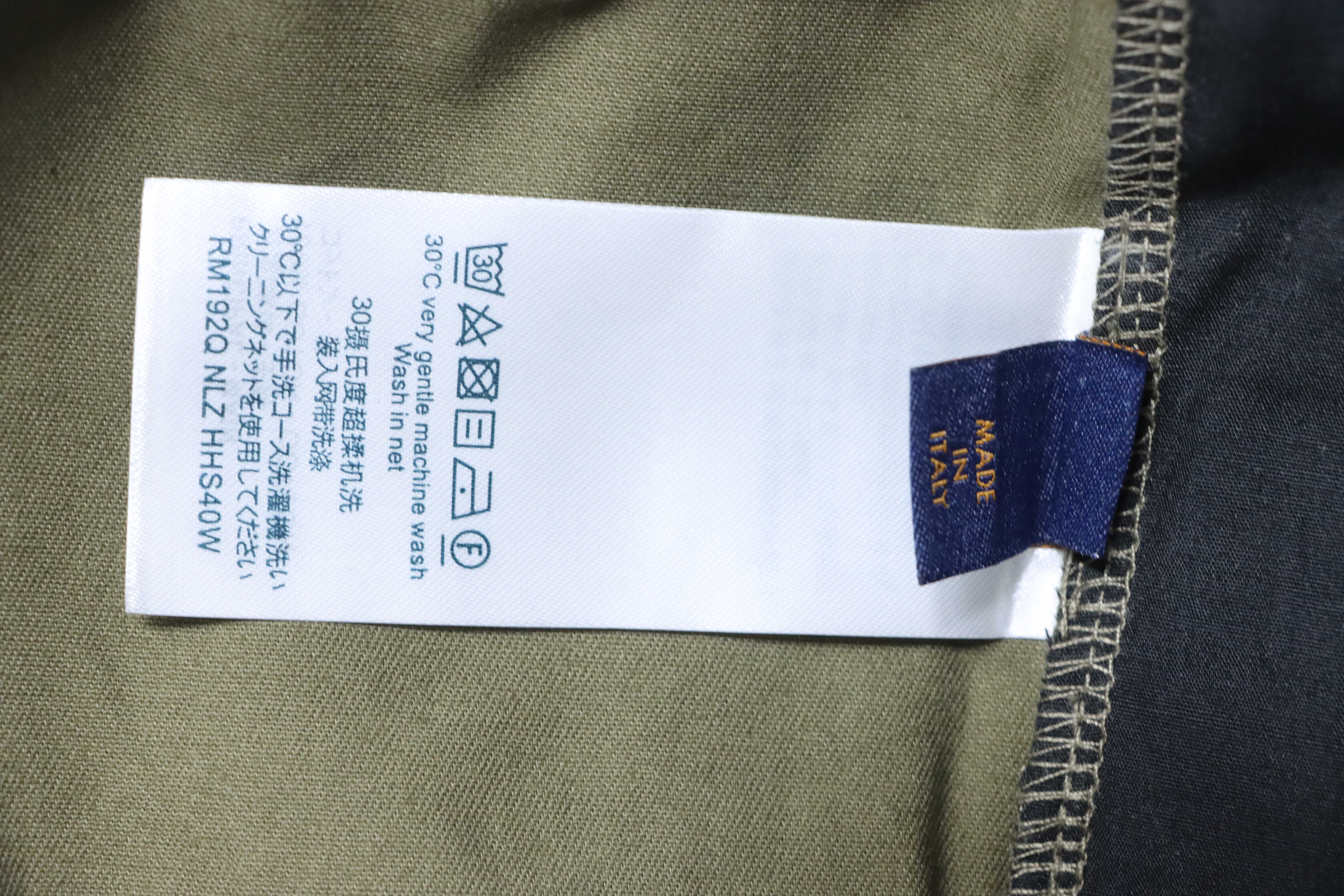 LOUIS VUITTON Green Shorts
