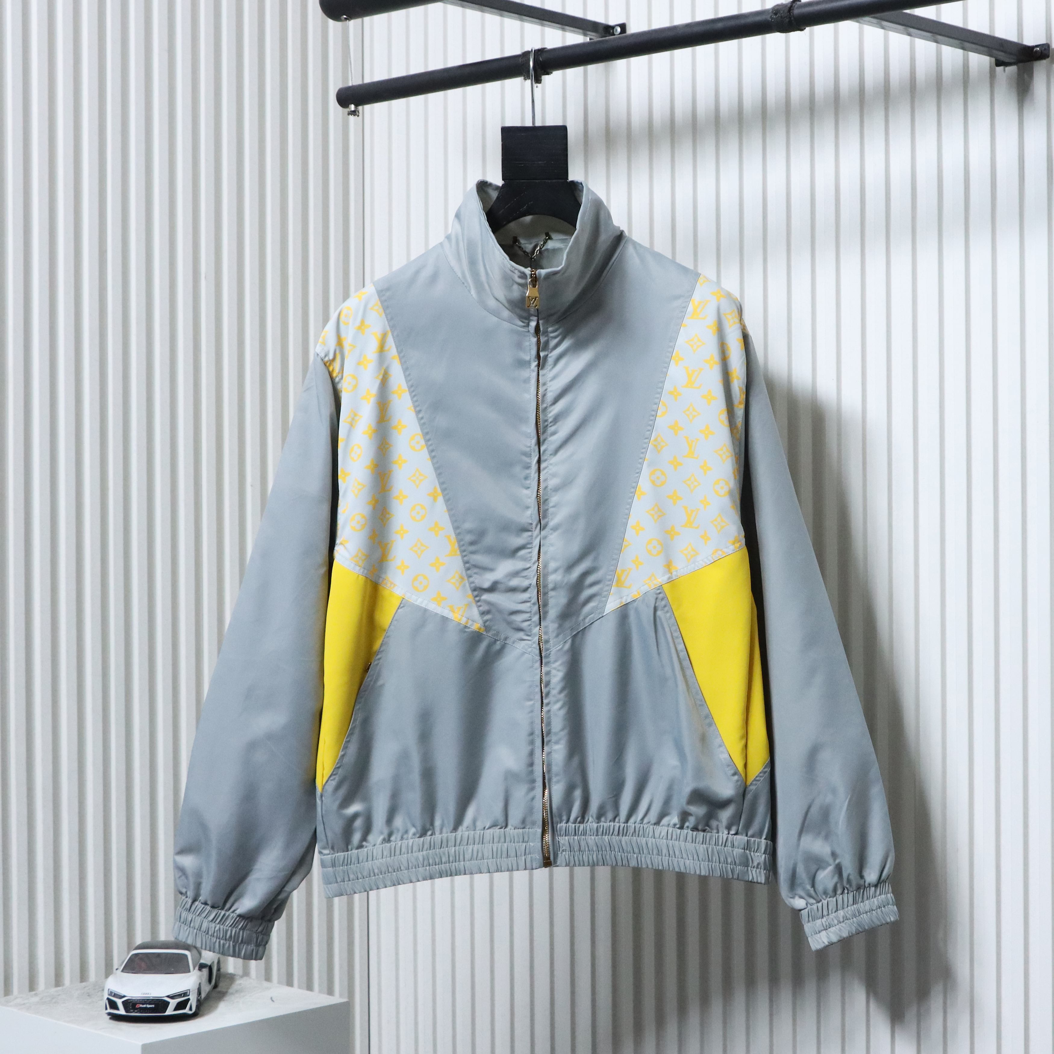 LOUIS VUITTON Jacket