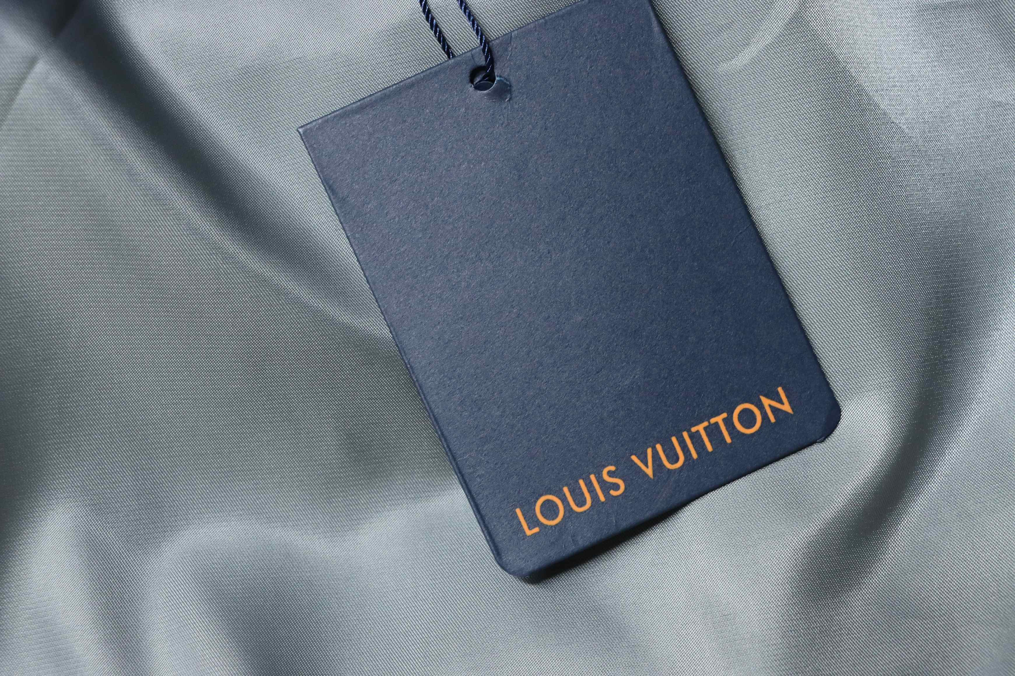 LOUIS VUITTON Jacket