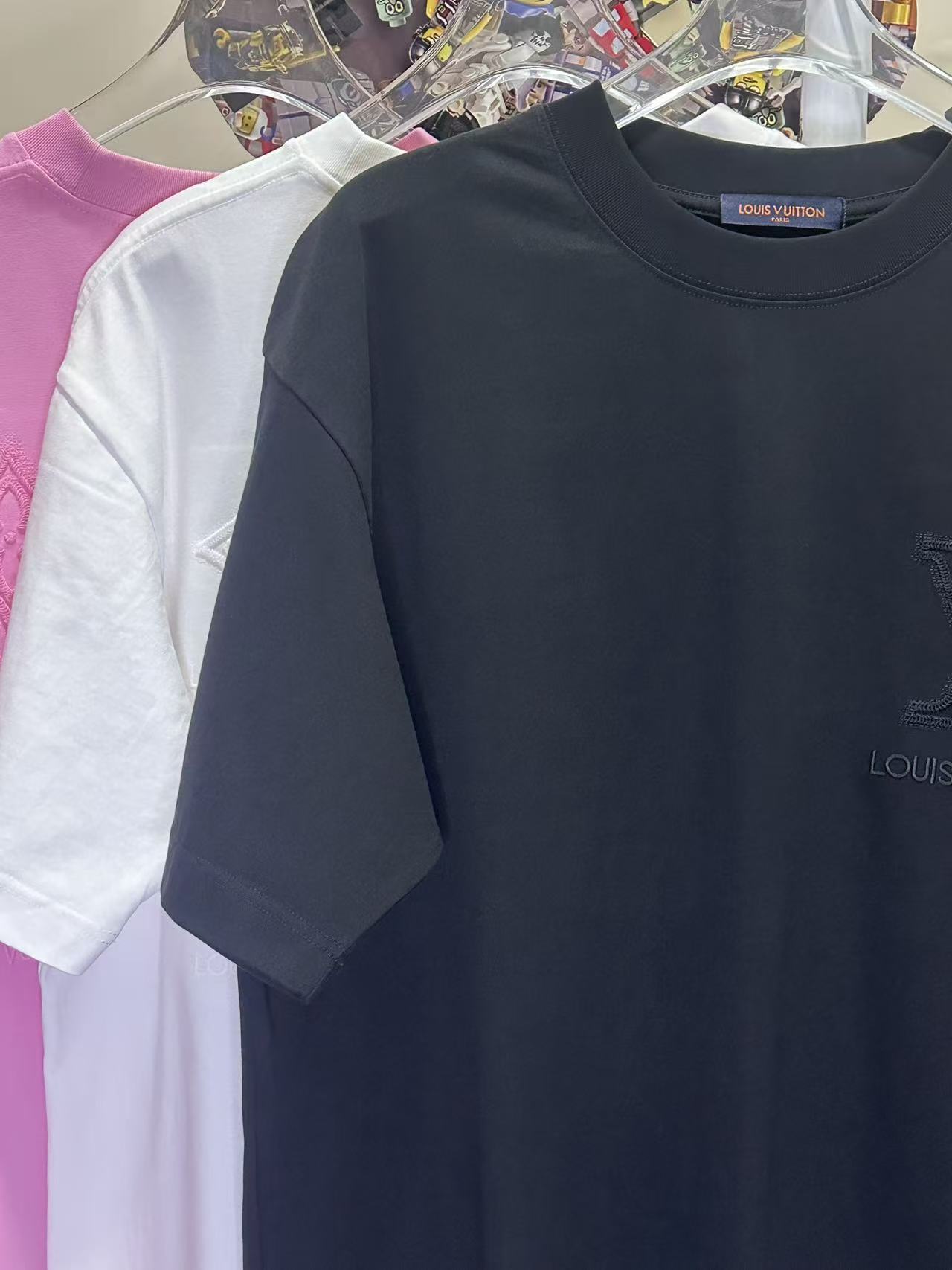LOUIS VUITTON L26212 Short Sleeve T-Shirt Style 1