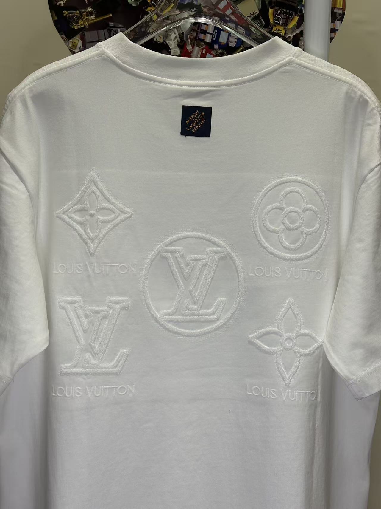 LOUIS VUITTON L26212 Short Sleeve T-Shirt Style 2