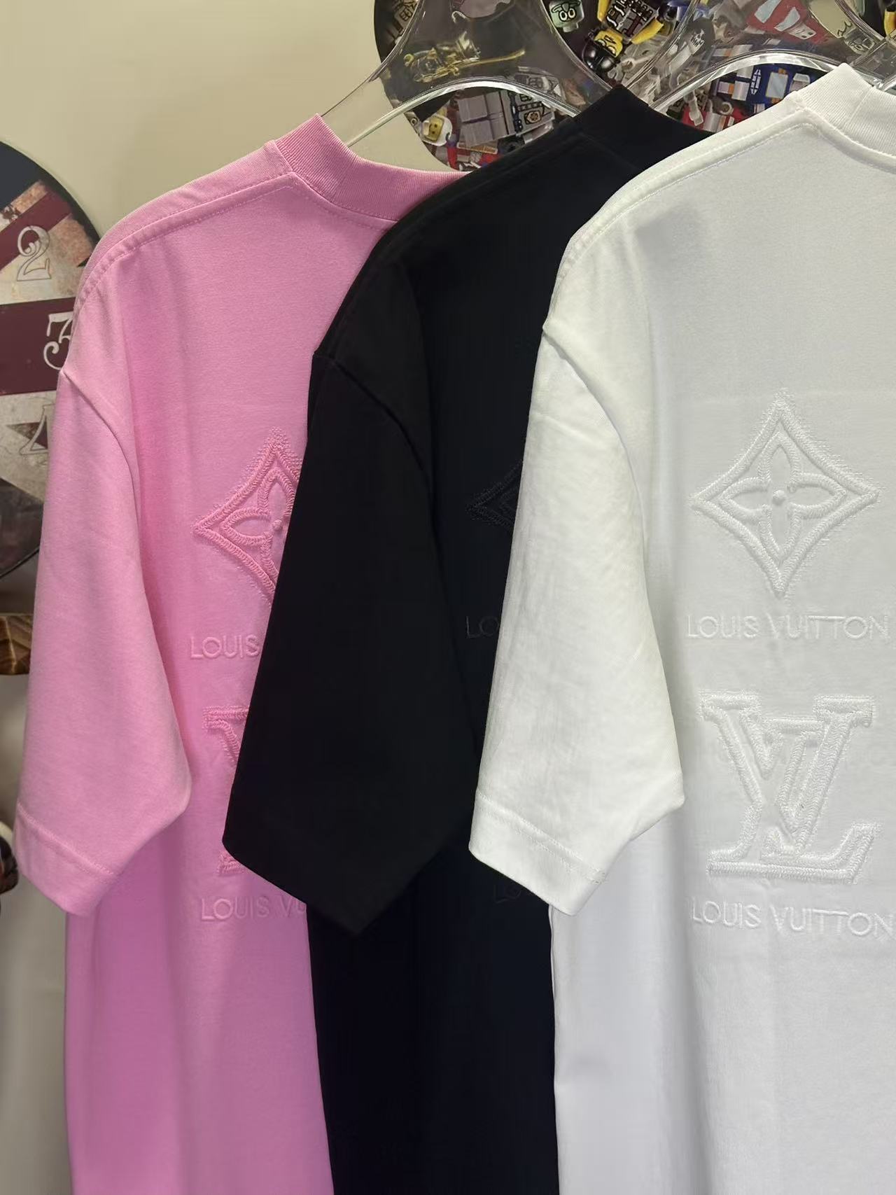 LOUIS VUITTON L26212 Short Sleeve T-Shirt Style 2