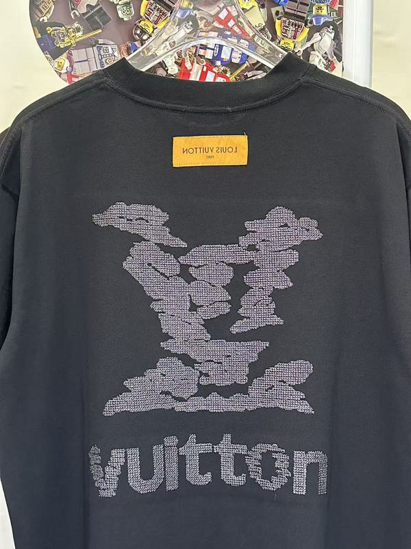 LOUIS VUITTON L26215 Short Sleeve T-Shirt Style 1