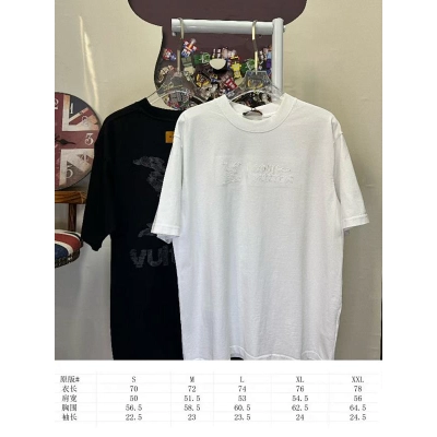 LOUIS VUITTON L26215 Short Sleeve T-Shirt Style 2 02