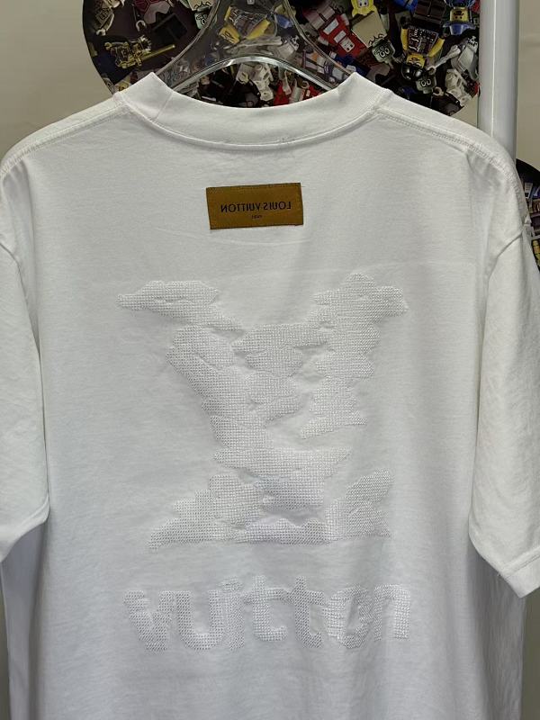 LOUIS VUITTON L26215 Short Sleeve T-Shirt Style 2
