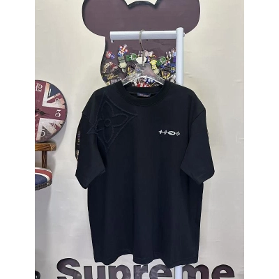 LOUIS VUITTON L26217 Short Sleeve T-Shirt 01