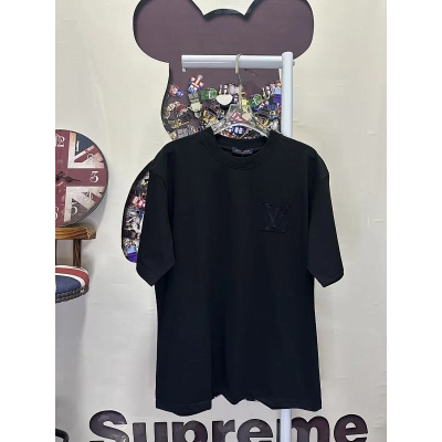 LOUIS VUITTON L26233 Short Sleeve T-Shirt Style 1 01