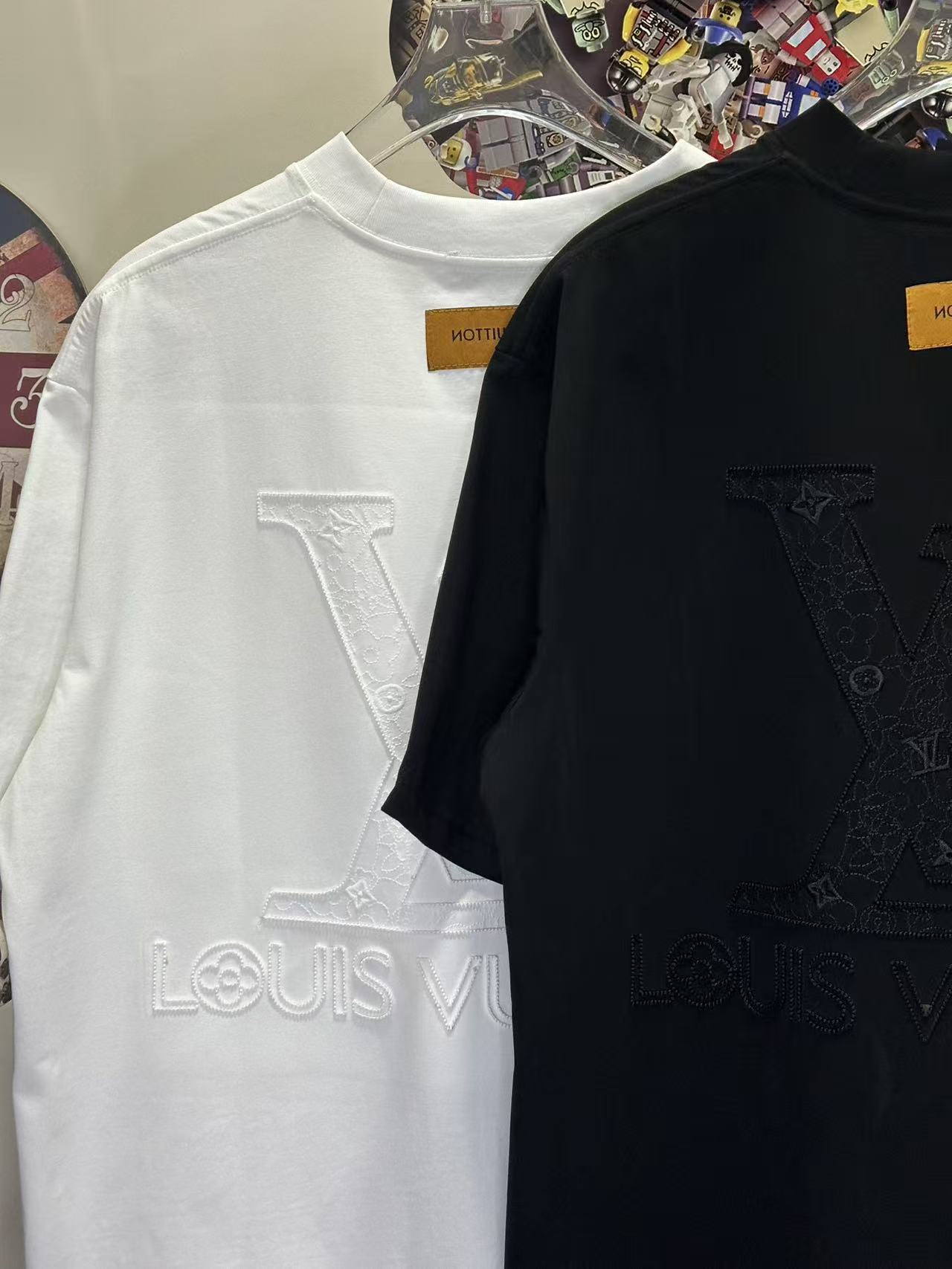 LOUIS VUITTON L26233 Short Sleeve T-Shirt Style 1
