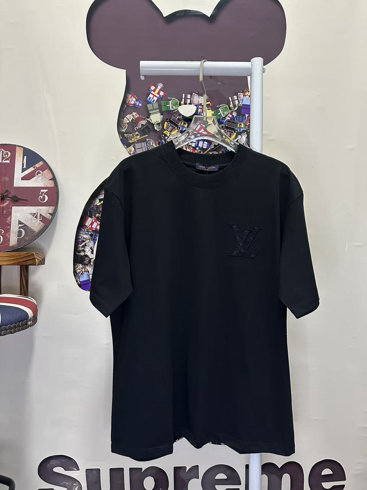 LOUIS VUITTON L26233 Short Sleeve T-Shirt Style 1