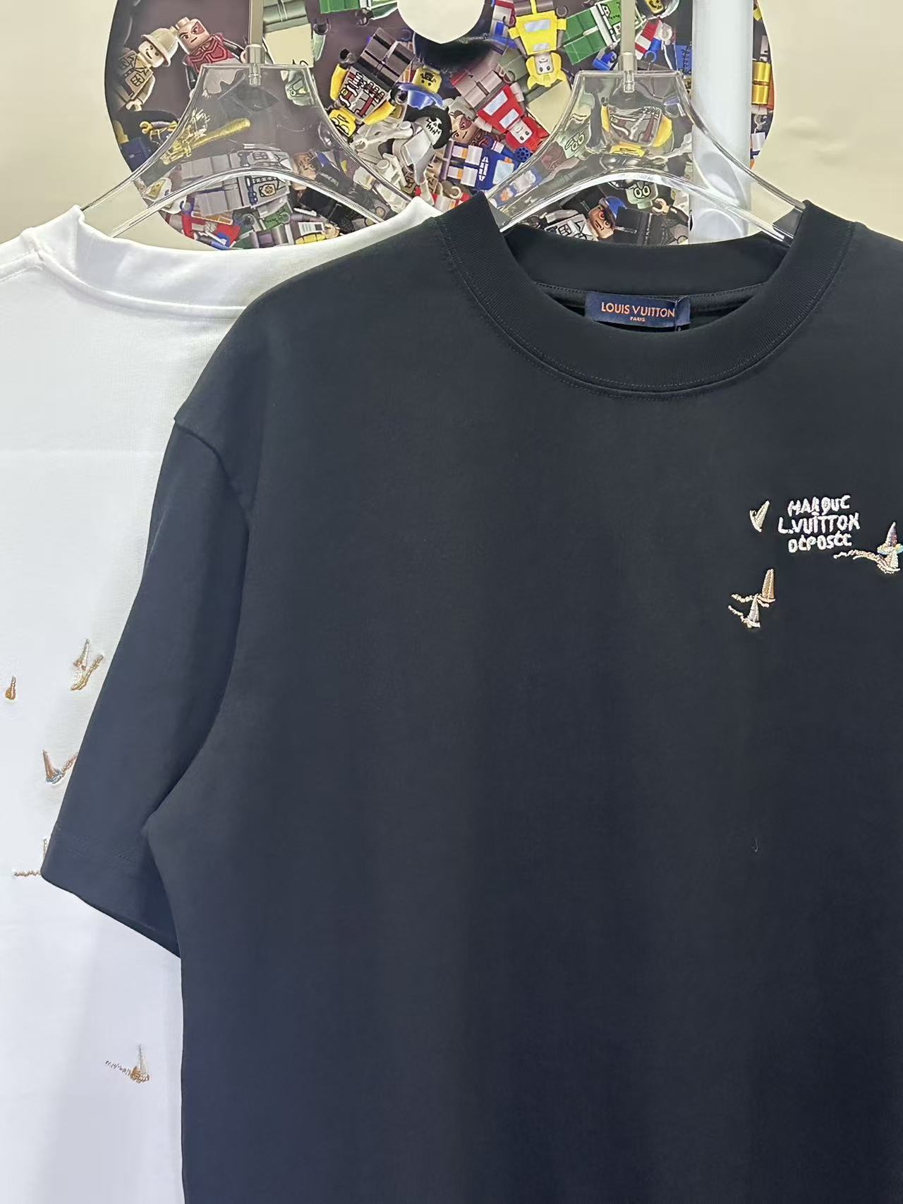 LOUIS VUITTON L26235 Short Sleeve T-Shirt Style 1