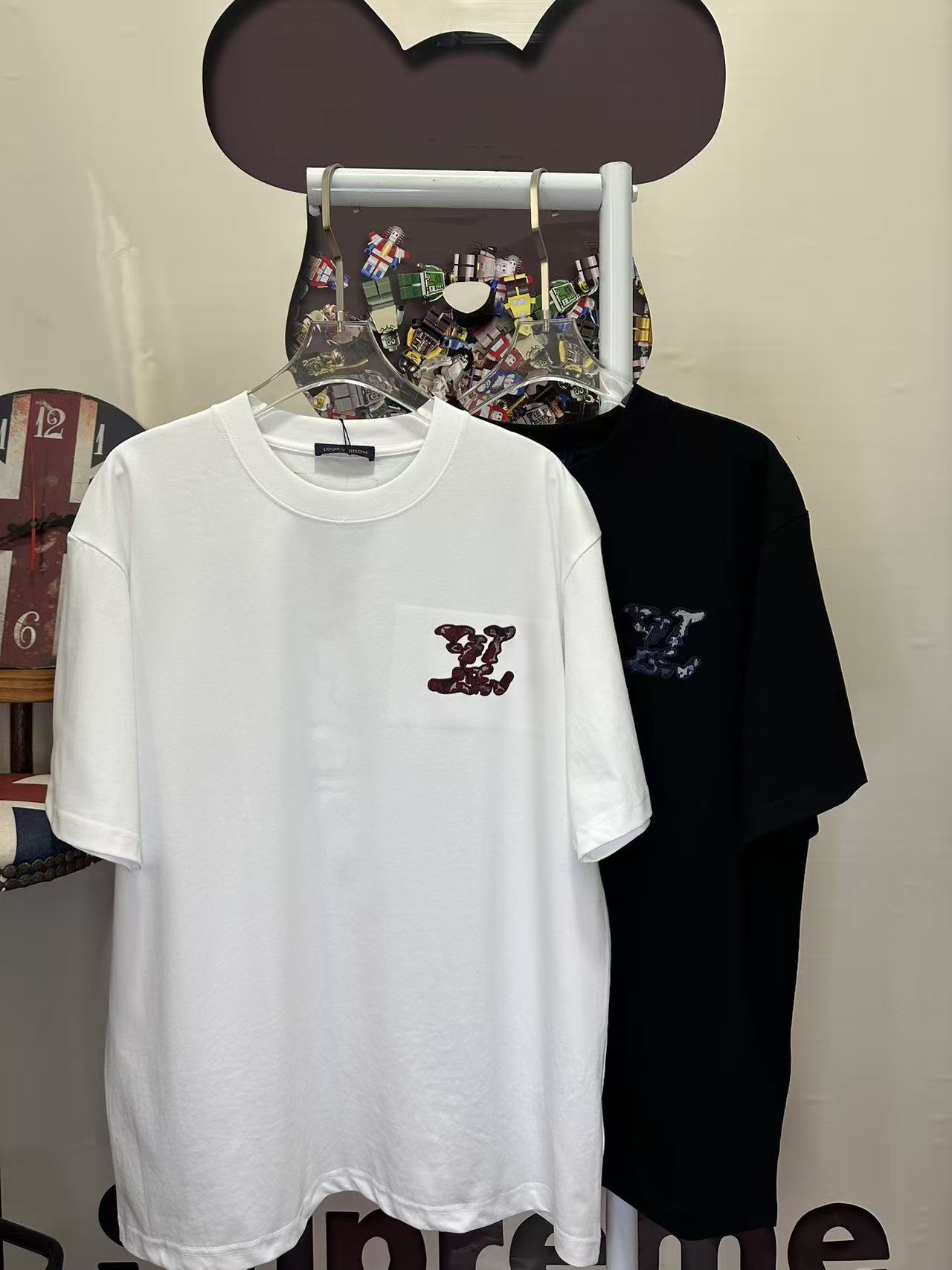 LOUIS VUITTON L26236 Short Sleeve T-Shirt
