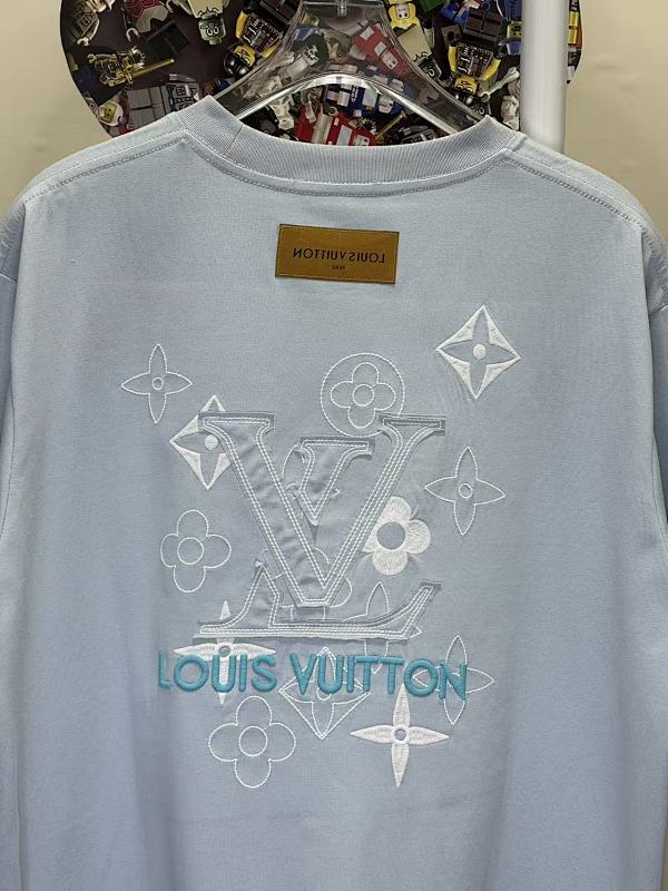 LOUIS VUITTON L26601 Short Sleeve T-Shirt Style 1