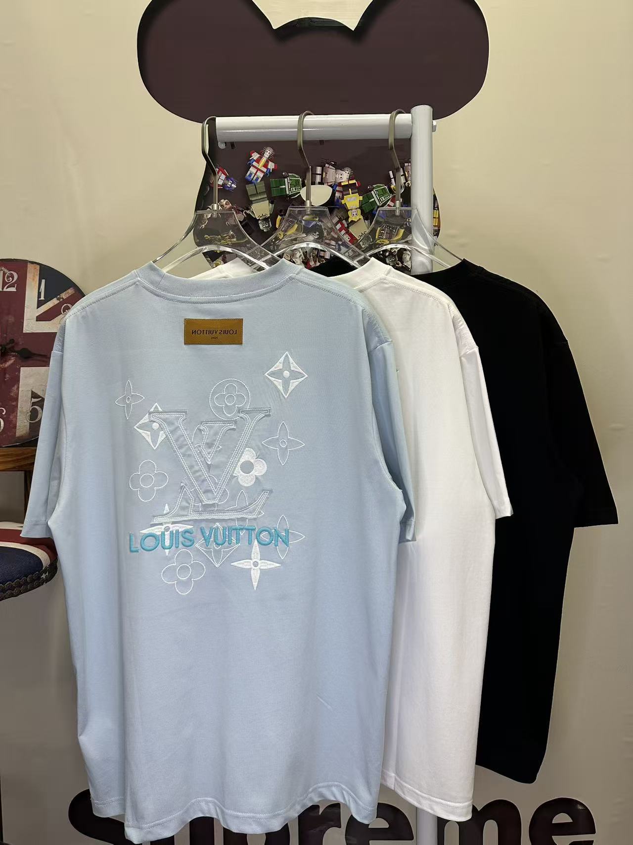 LOUIS VUITTON L26601 Short Sleeve T-Shirt Style 1